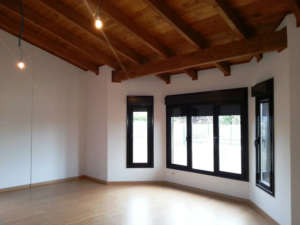 Casa de entramado ligero detalle ventanas