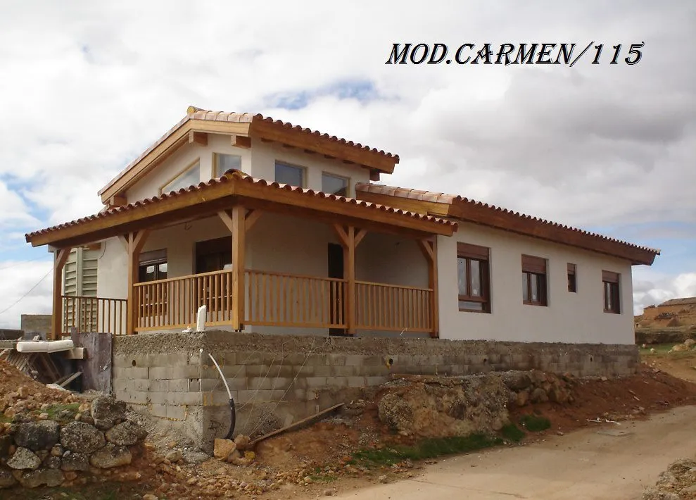 Construcci&oacute;n casa de entramado ligero Carmen sobre fundaci&oacute;n