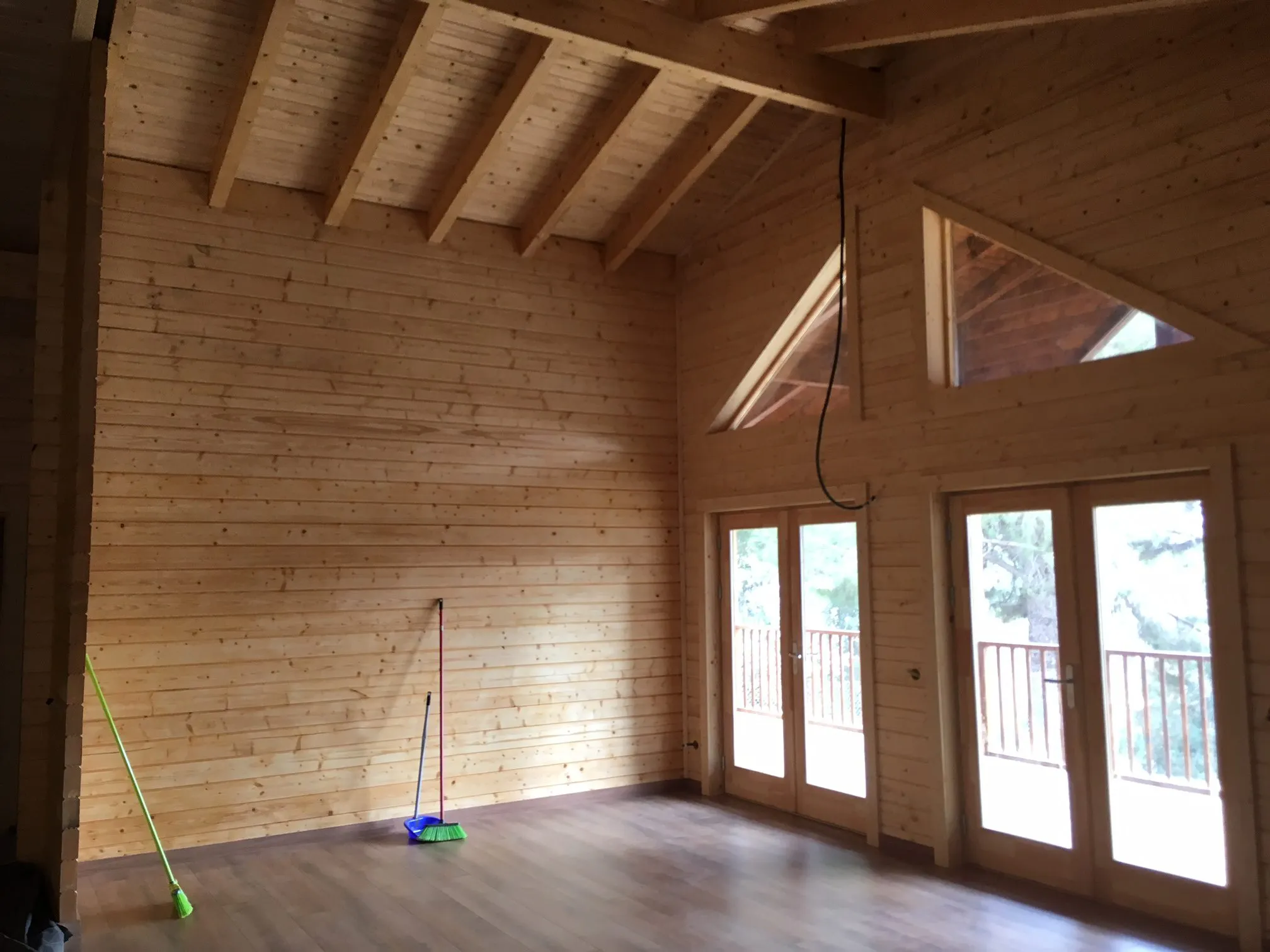 casa de madera en Castellvell latina 126 (5)