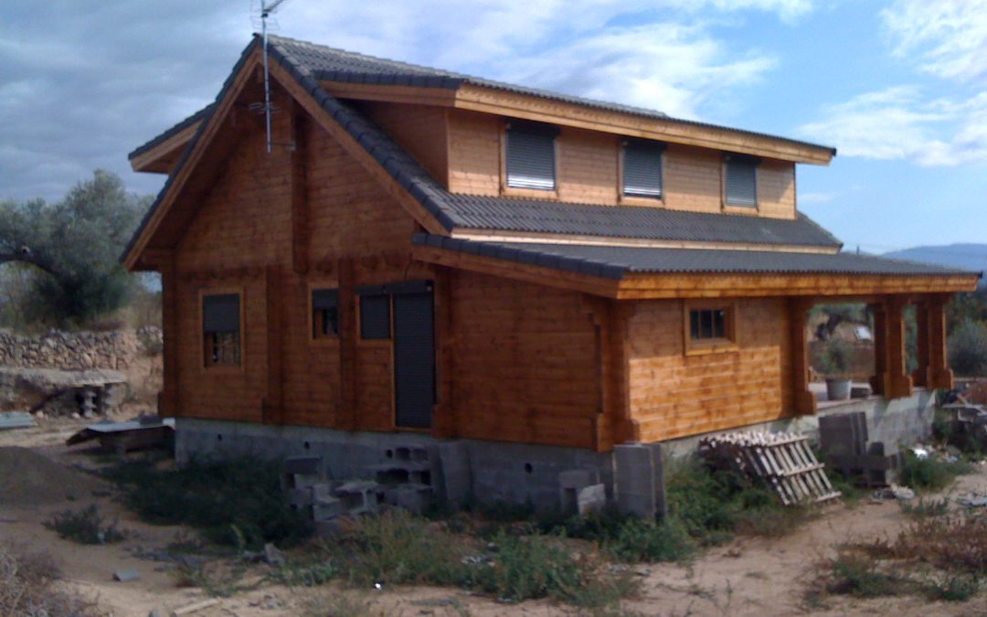 Casa de madera en Mora Tarragona sistema nórdico Modelo Laura