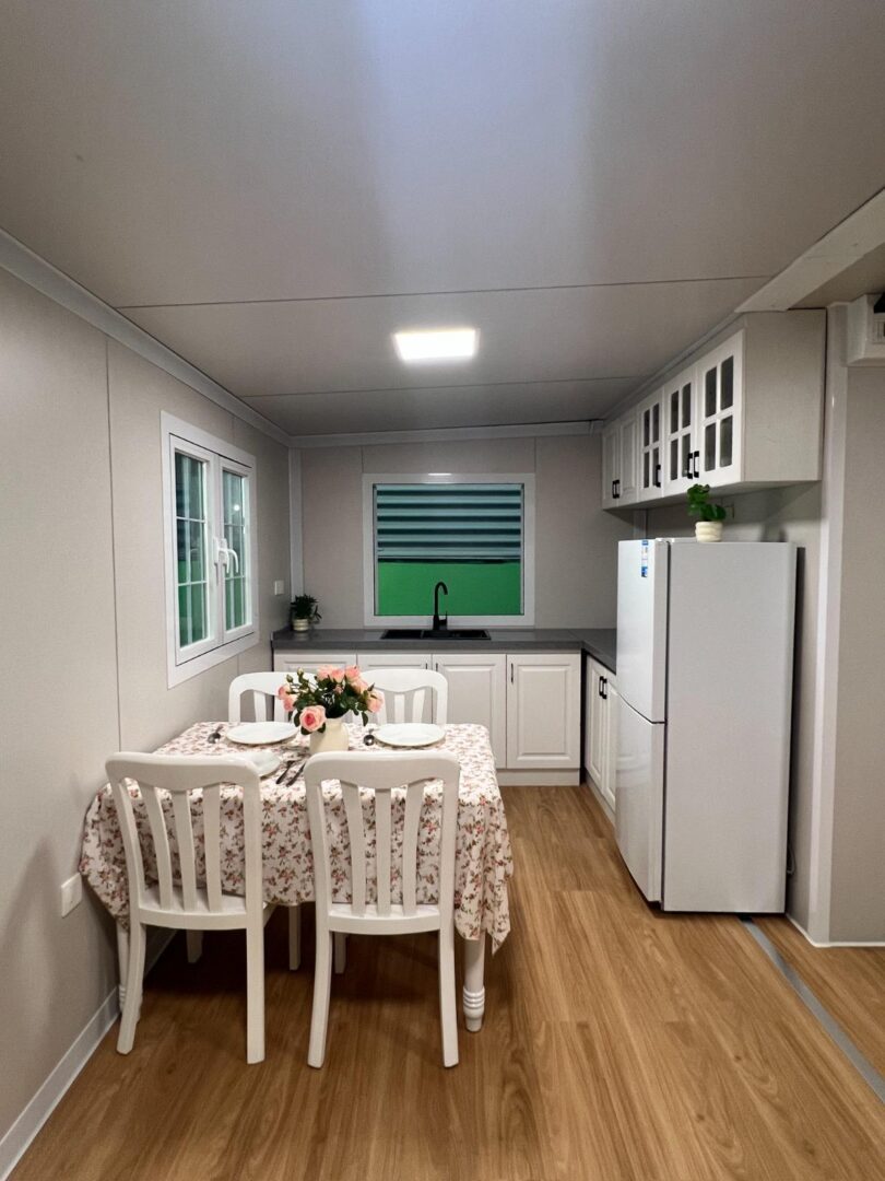 cocina Conten Home casa prefabricada de fácil transporte e instalación en Tarragona Cataluña cocina Conten Home casa prefabricada de fácil transporte e instalación en Tarragona Cataluña