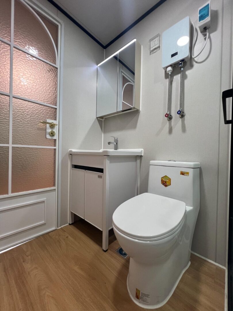 baño Conten Home casa prefabricada de fácil transporte e instalación en Tarragona Cataluña baño Conten Home casa prefabricada de fácil transporte e instalación en Tarragona Cataluña